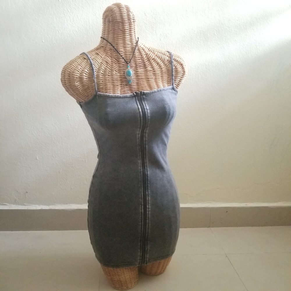 Boutique: Slim zip up mini black dress